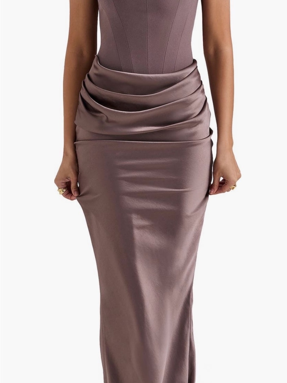 HOUSE OF CB
Persephone Strapless
Satin Corset Cocktail
Dress Pebble Grey Size M